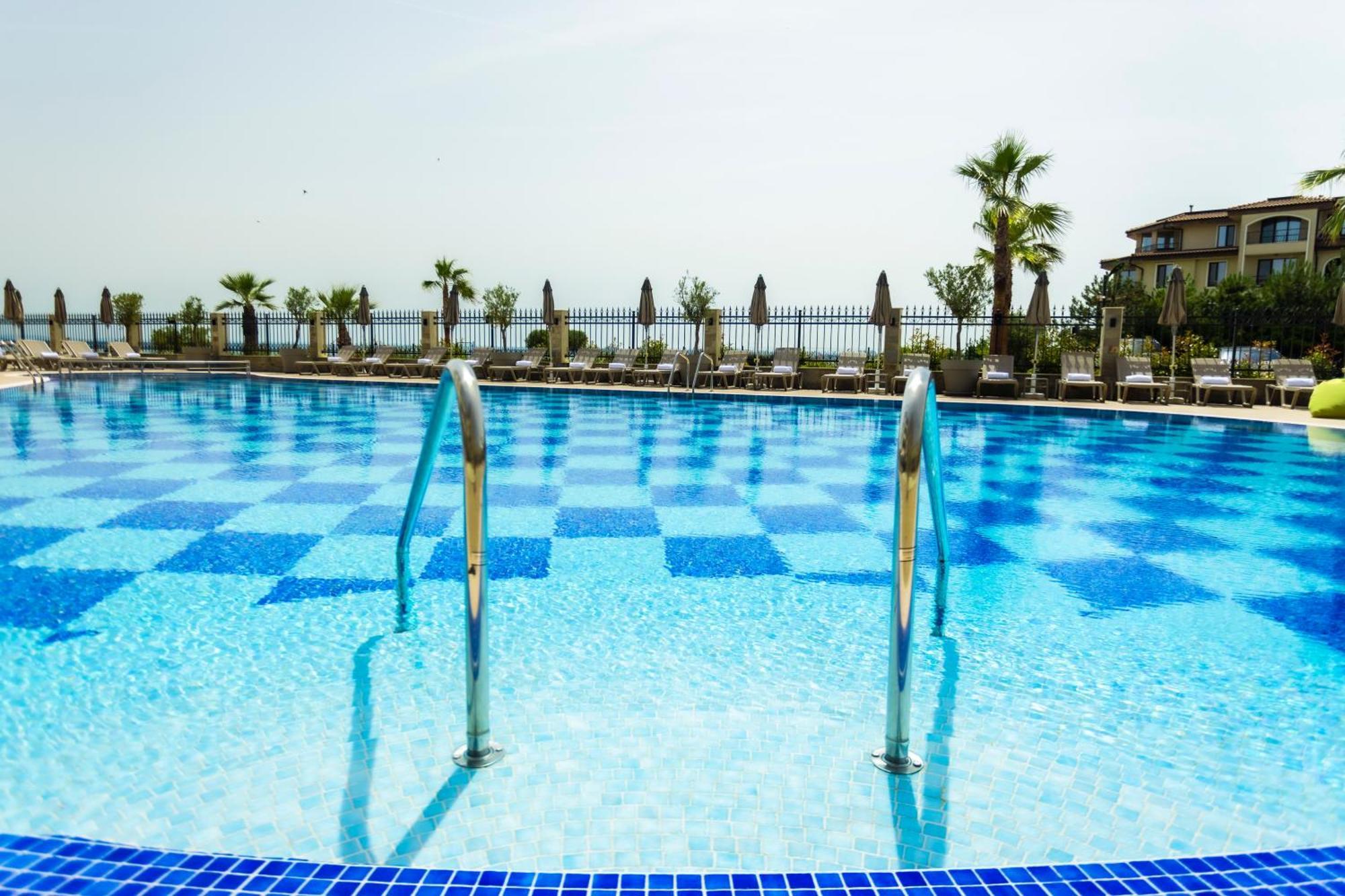 Natura All Seasons Boutique Hotel Burgas Ngoại thất bức ảnh